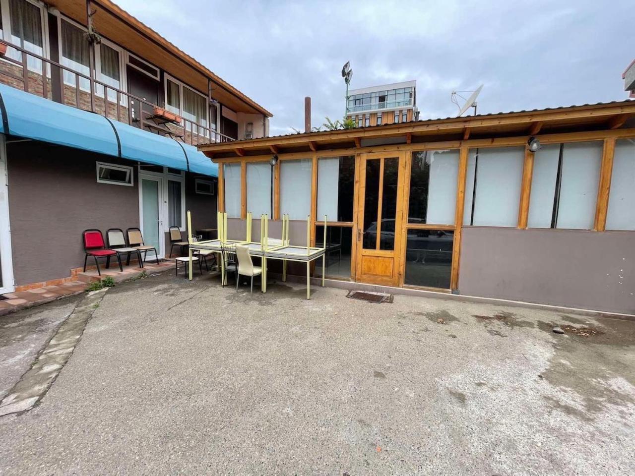 Park Hotel Tbilissi Extérieur photo